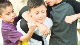 Akran Zorbalığı Ekranlar &Uuml;zerinden Tetikleniyor