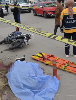 Aksaray'da Feci Kaza: Motosiklet ile Otomobil &Ccedil;arpıştı! Gen&ccedil; Hasan Hayatını Kaybetti