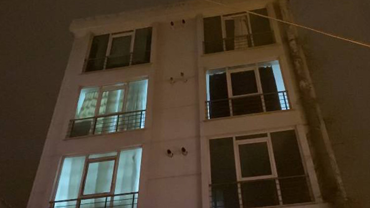 Alacak Verecek Anlaşmazlığında Arkadaşına Silahlı Saldırı