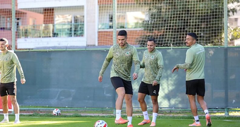 Alanyaspor, Trabzonspor Ma&ccedil;ına Hazırlıklarını Tamamladı