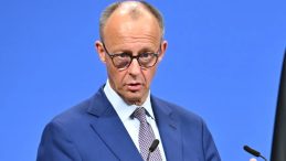 Almanya’dan Filistin’e Reform Çağrısı: Merz, Mahmud Abbas ile Görüştü