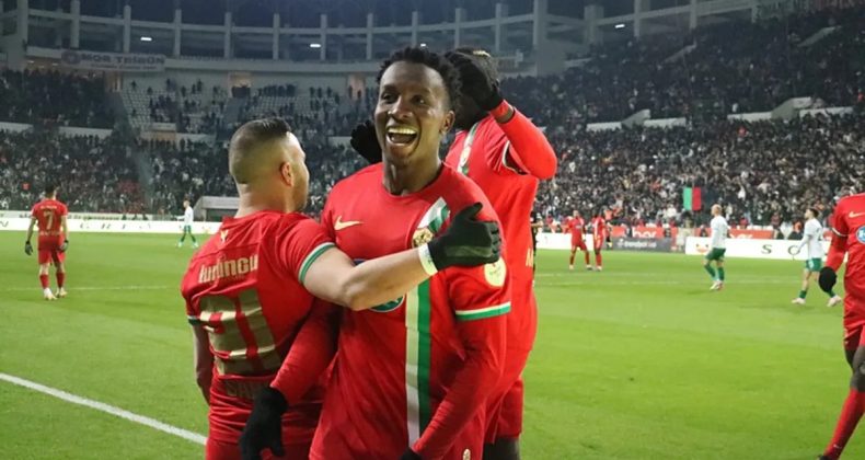 Amed Liderlik Koltuğuna Tekrar Oturdu