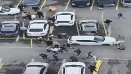 Anadolu Adliyesi Bah&ccedil;esinde Duruşma Sonrası Tekmeli Yumruklu Kavga