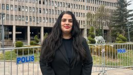 Ankara'da Kadın Eşini Uykuda Yastıkla Boğmaya &Ccedil;alıştı: Mahkemeden Emsal Karar!