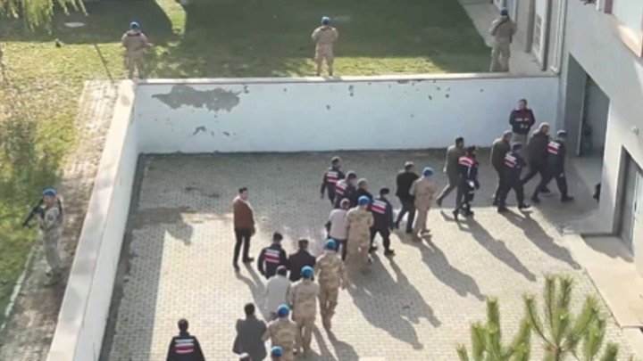 Ankara'da Tefecilik ve Yağma Operasyonu: 20 Ş&uuml;pheli Tutuklandı