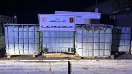 Ankara&rsquo;da Yasal Olmayan Etil Alkol Baskını! 2 G&ouml;zaltı