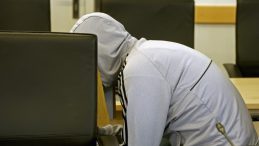 Arkadaşları Tarafından Tecav&uuml;ze Uğradı