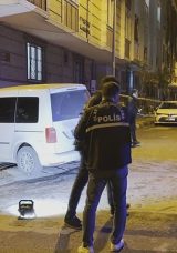 Arnavutk&ouml;y'de Silahlı Saldırı: 1'i Ağır 2 Yaralı
