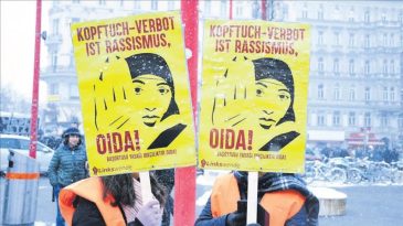 Avusturya Meclisi'nin Başörtüsü Kararına Tepkiler Yağdı