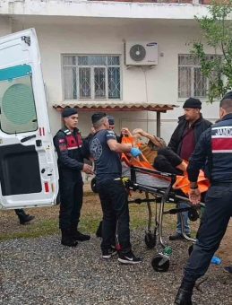 Babası ve Yengesini Tabanca ile Vurdu