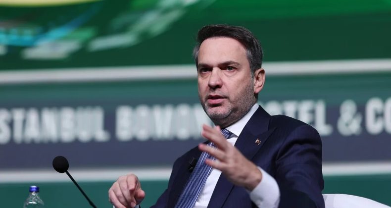 Bakan Bayraktar: Yenilenebilir Enerjide 2030 Hedefi 120 Gigavat