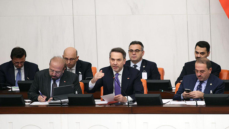 Bakan Bayraktar'tan 'n&uuml;kleer enerji' a&ccedil;ıklaması: Olmazsa olmaz