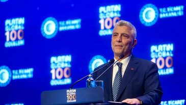 Bakan Bolat, Platin Global 100 &ouml;d&uuml;lleri etkinliğinde konuştu: "D&uuml;nyanın enleri arasındayız"