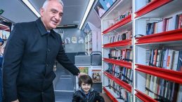 Bakan Ersoy Duyurdu: K&uuml;t&uuml;phanelerde Yıl Sonu Kullanıcı Hedefi 39 Milyonun &Uuml;zerinde