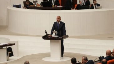 Bakan Ersoy, TBMM'de Turizmde K&uuml;resel Liderlik Hedefini Rakamlarla A&ccedil;ıkladı