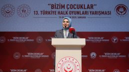 Bakan G&ouml;ktaş, 'Bizim &Ccedil;ocuklar 13'&uuml;nc&uuml; T&uuml;rkiye Halk Oyunları Yarışması'nın a&ccedil;ılış t&ouml;renine katıldı
