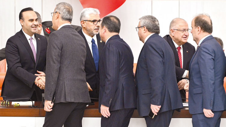 Bakan Kacır: Uzay Limanı İnşa Ediyoruz