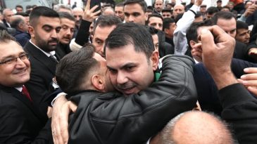 Bakan Kurum Memleketinde Büyük Bir Coşkuyla Karşılandı