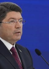 Bakan Tun&ccedil;&rsquo;tan net mesaj: Yargının itibarına g&ouml;lge d&uuml;ş&uuml;r&uuml;lmesine m&uuml;saade yok