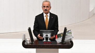 Bakan Uraloğlu: T&uuml;rkiye'siz g&uuml;venlik ve istikrar olmaz