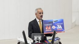 Bakan Uraloğlu'dan M&uuml;jde: T&uuml;rksat 7A Projesi İ&ccedil;in &Ccedil;alışmalara Başlıyoruz!