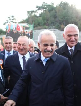 Bakan Uraloğlu'nun Alanyaspor Sohbeti