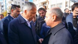 Bakan Yerlikaya, Bakan Yardımcısı Aktaş’ın Acısını Elazığ’da Paylaştı