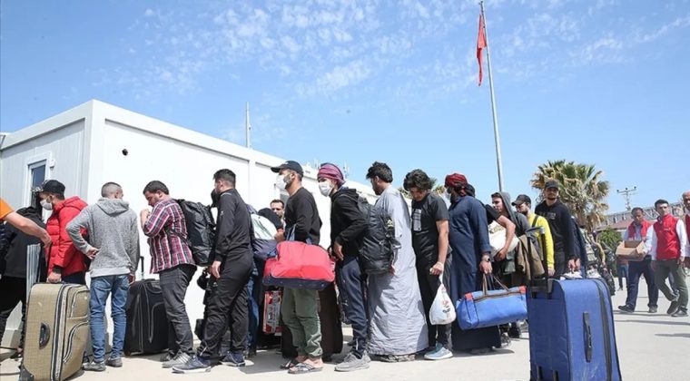 Bakan Yerlikaya: "578 Bin Suriyeli Ülkesine Döndü"