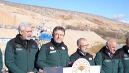 Bakan Yumaklı, Diyarbakır'da M&uuml;jdeyi Verdi: "Silvan Barajı'nda Su Tutmaya Başlıyoruz"