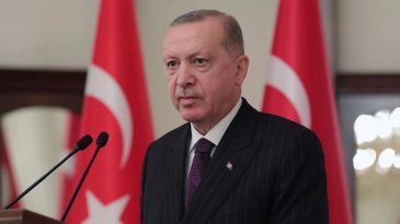 Başkan Erdoğan, Milli Şair Mehmet Akif Ersoy'u Anarak Saygı Duruşunda Bulundu