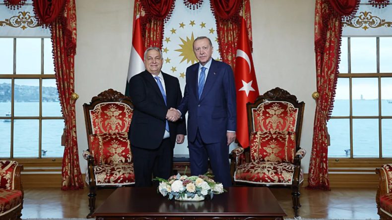 Başkan Erdoğan: "Macaristan ile ticaret hedefimizi 10 milyar dolara &ccedil;ıkarıyoruz"