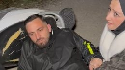 Beklenmedik Bir Evlilik Teklifi: Gen&ccedil; Kız G&ouml;zyaşlarına Boğuldu