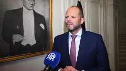 Bel&ccedil;ika Savunma Bakanlığı: "T&uuml;rkiye'nin İ&ccedil;inde Olmadığı G&uuml;venlik Senaryosu Ger&ccedil;ek&ccedil;i Değil"