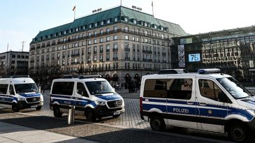Berlin&rsquo;de &Ouml;nemli &lsquo;Barış Planı&rsquo; Toplantısı: ABD ve Ukrayna Heyetleri Bir Araya Geldi