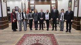 Beşiktaş Heyeti, Elazığ'da &Ouml;ğrencilerle Buluştu!