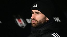 Beşiktaş Taraftarından Rafa Silva'ya Islık! Sergen Yal&ccedil;ın'a Tepkiler Yağdı