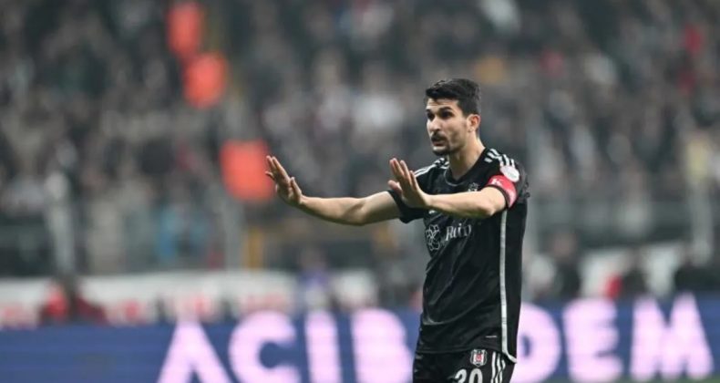Beşiktaş'ta Necip Uysal'dan Emeklilik A&ccedil;ıklaması!