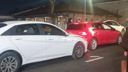 Beşiktaş'ta zincirleme trafik kazası! 3 ara&ccedil; birbirine girdi