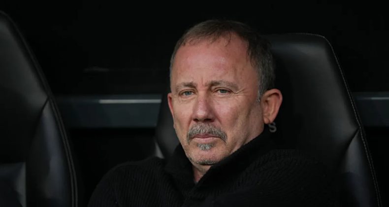 Beşiktaş&rsquo;ta Sergen Yal&ccedil;ın&rsquo;dan Emirhan Top&ccedil;u&rsquo;ya Trabzonspor ma&ccedil;ında s&uuml;rpriz g&ouml;rev!