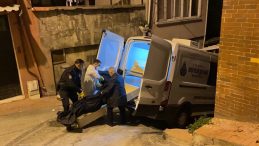 Beyoğlu'nda Korkun&ccedil; Olay! Angolalı Kadının Cansız Bedeni Yatak Odasında Bulundu