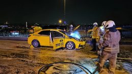 Beyoğlu'nda Taksi Alev Alev Yandı! Yolcular Son Anda Kurtuldu
