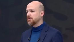 Bilal Erdoğan VAV TV'de Gen&ccedil;lerle Buluştu: "İslam'ın Sancaktarı Milletin Torunlarıyız&hellip;&rdquo;