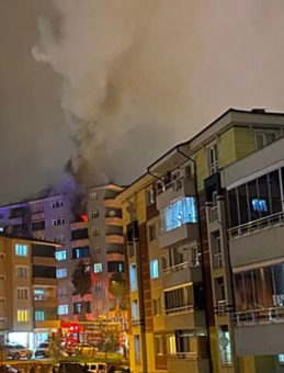 Bilecik'te 6. Kat Dairede Yangın &Ccedil;ıktı!