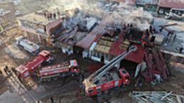 Bitlis'te Sanayi Sitesinde Korkutan Yangın