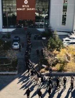 Bitlis'te Yasa Dışı Bahis Operasyonu: Tutuklanan 46 Kişi ve 608 Milyon TL'lik İşlem Hacmi!