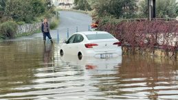 Bodrum&rsquo;da rekor yağış: 14 konut ve 2 otel sular altında kaldı