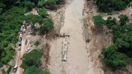 Bolivya&rsquo;yı Vuran Sel: 20 Kişi Hayatını Kaybetti