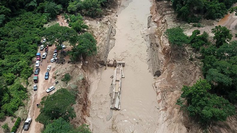 Bolivya’yı Vuran Sel: 20 Kişi Hayatını Kaybetti