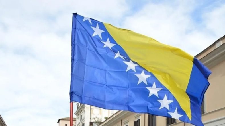 Bosna Hersek Savcılığı: 3 Eski Sırp Asker İ&ccedil;in Soykırım İddiası