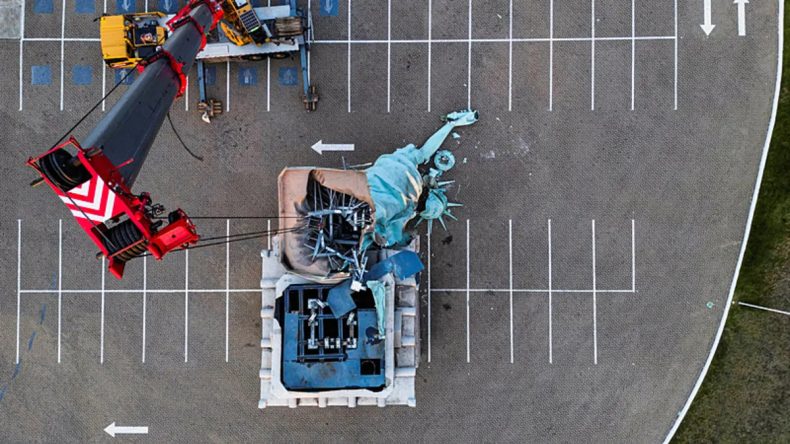 Brezilya’da Şiddetli Fırtına Paniği: Özgürlük Heykeli Replikası Yıkıldı